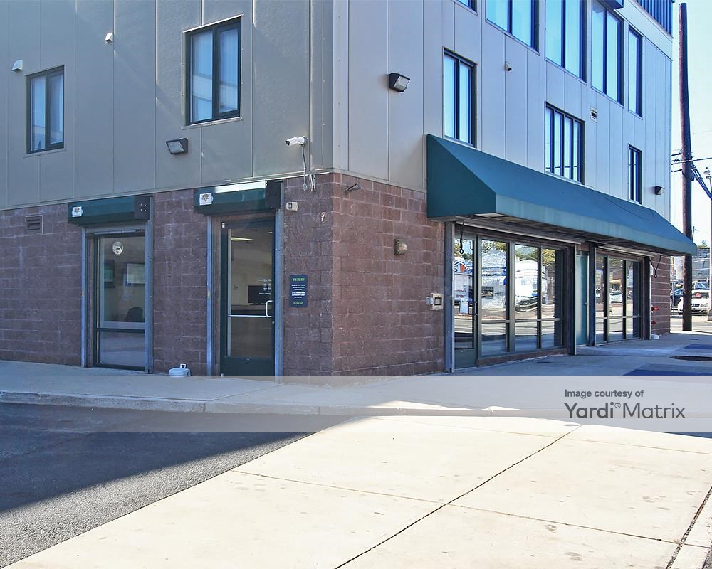 Extra Space Storage 320 Elizabeth Avenue, Newark RENTCafé